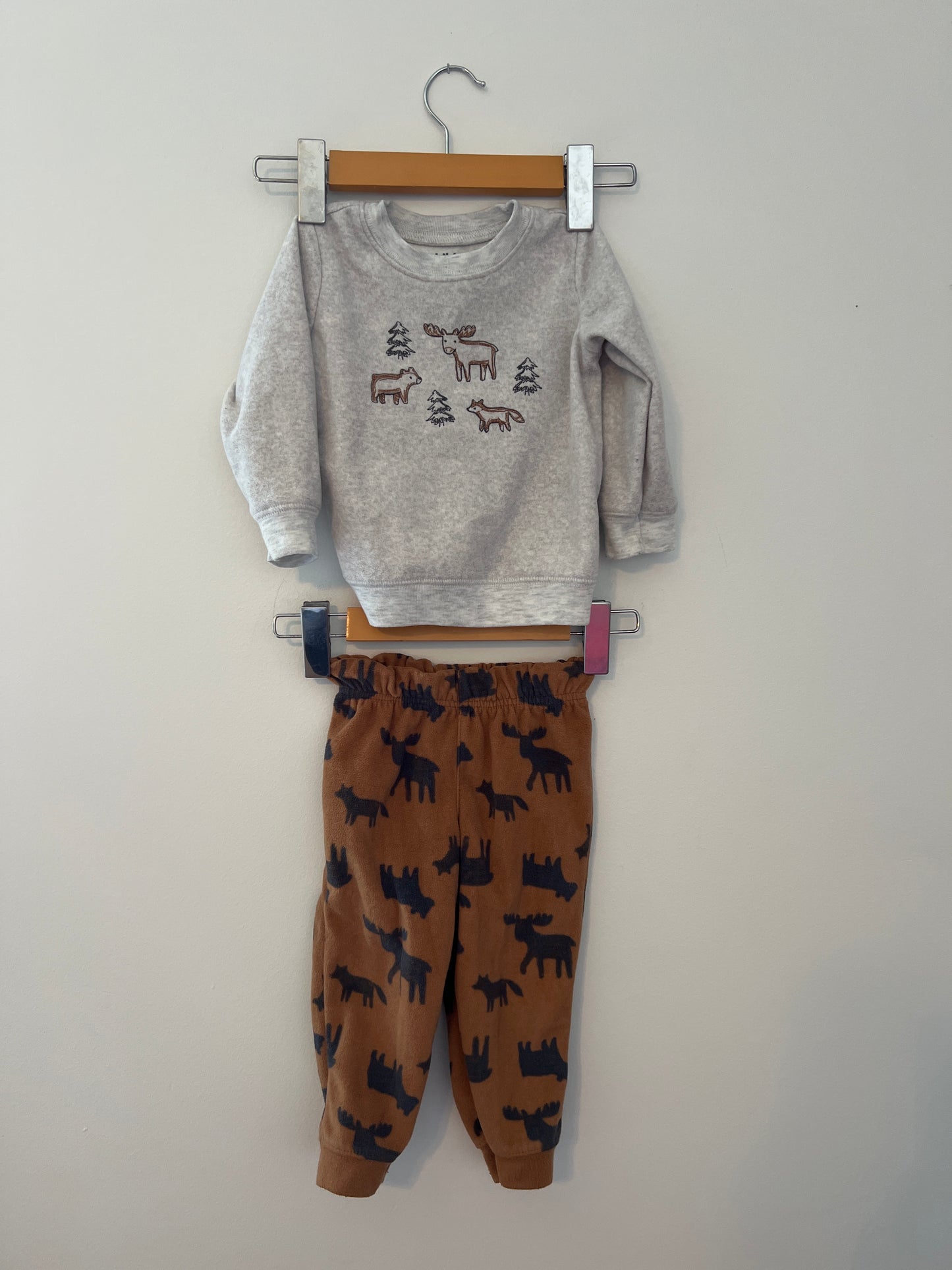 Carters 18month outfit