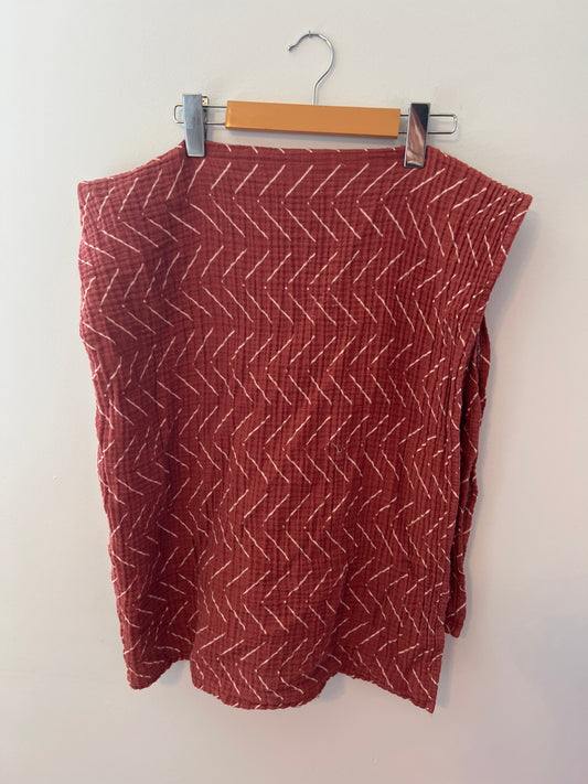 Itzy Ritzy multitasking swaddle & nursing blanket