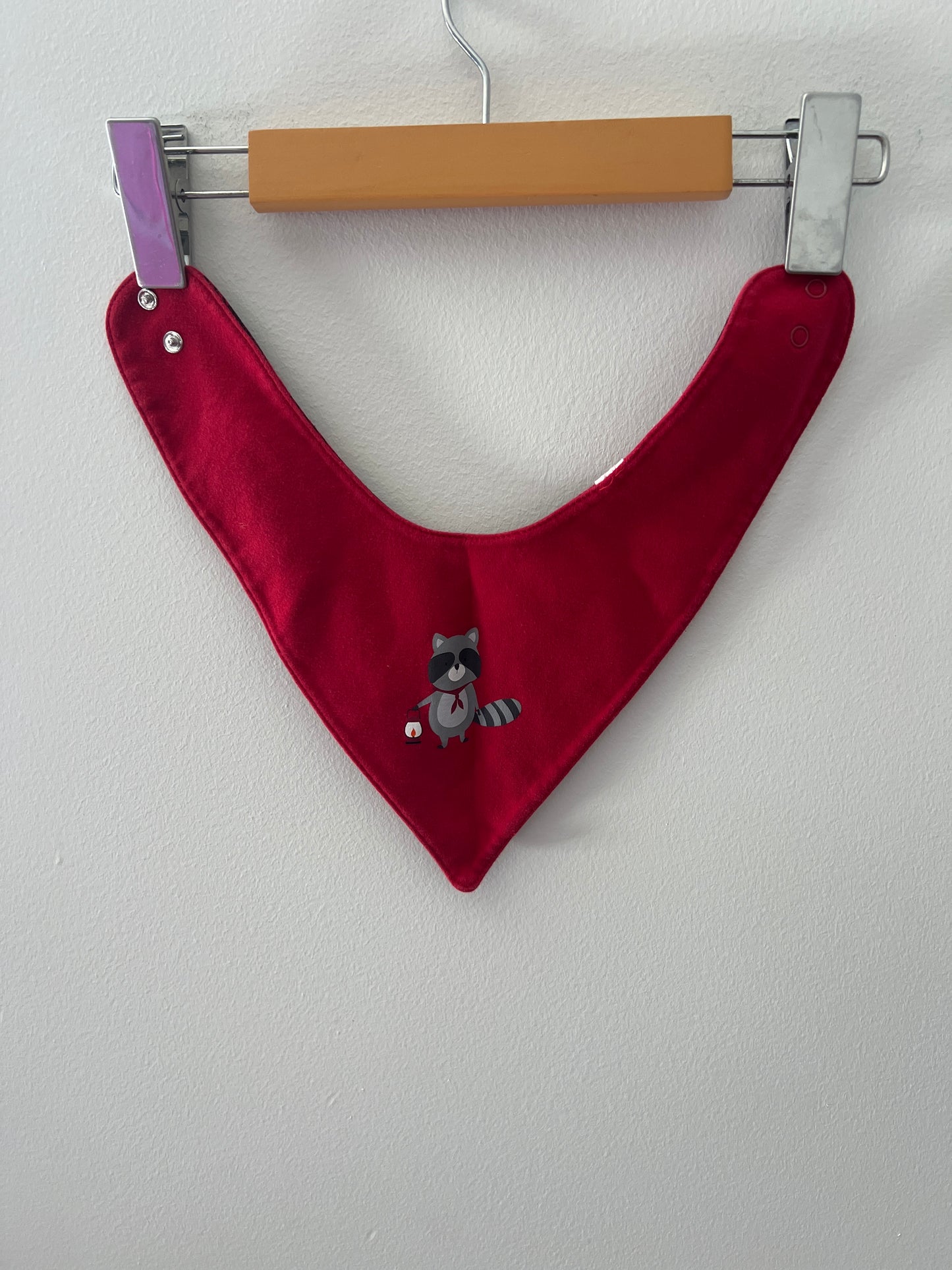 Raccoon bib