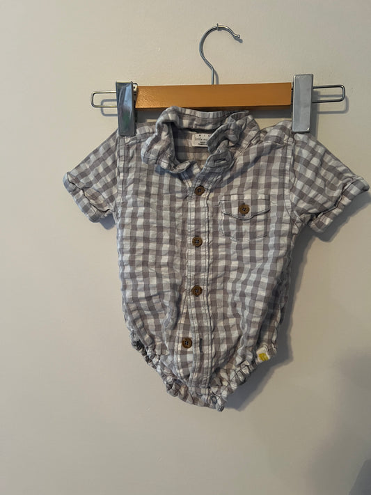 Little earthlings Onesie